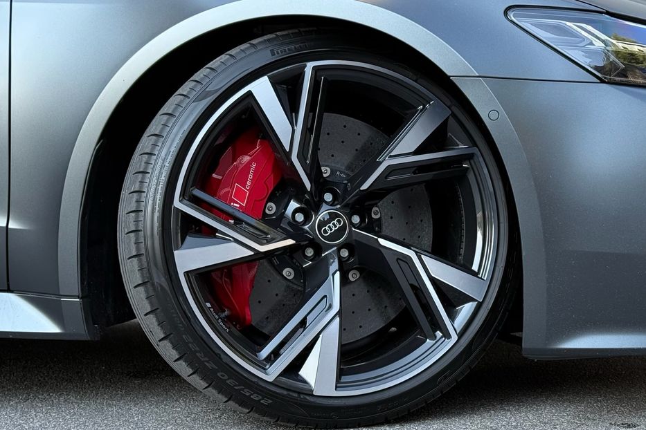 Продам Audi RS7 2021 года в Киеве