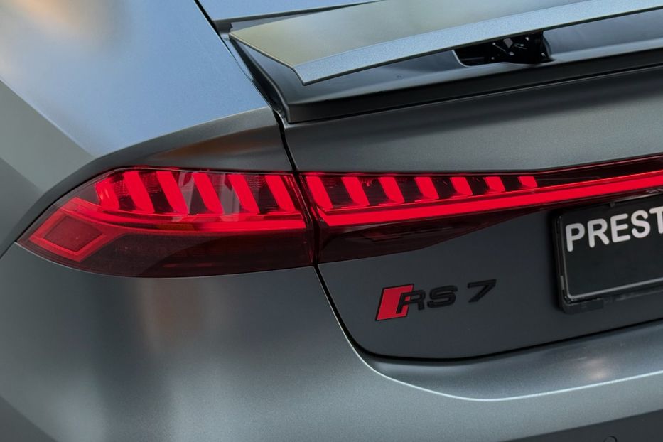 Продам Audi RS7 2021 года в Киеве