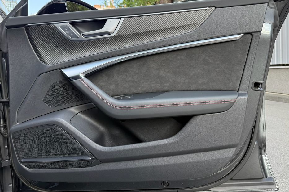 Продам Audi RS7 2021 года в Киеве