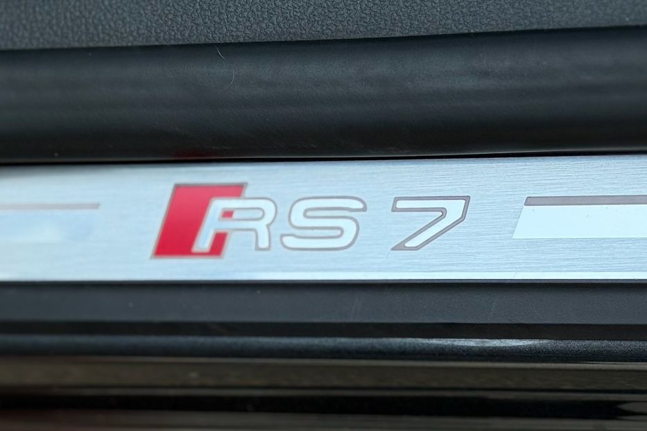 Продам Audi RS7 2021 года в Киеве