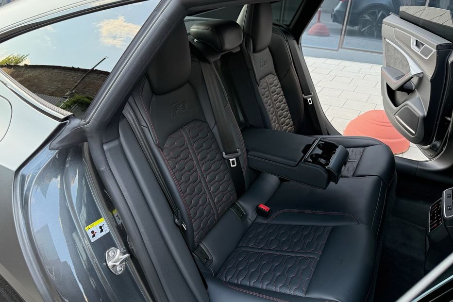 Продам Audi RS7 2021 года в Киеве