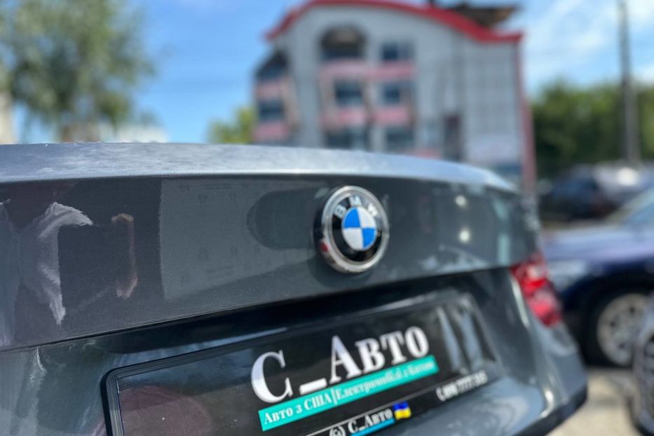 Продам BMW 318 2014 года в Черновцах