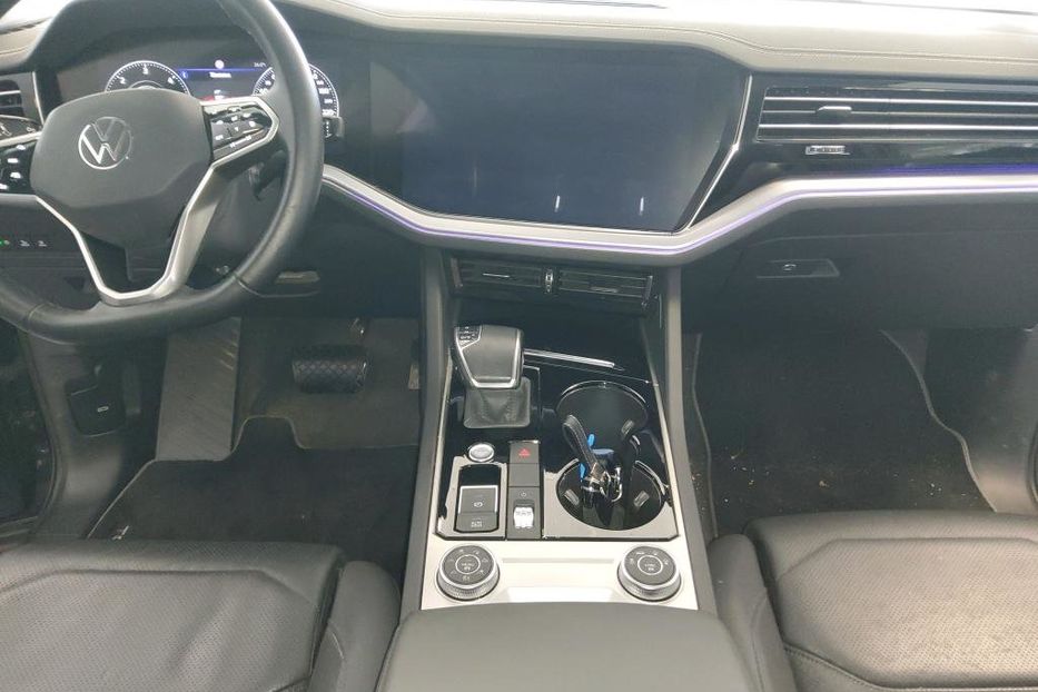 Продам Volkswagen Touareg 210КВТ  Eleganсе авто в дорозі 2021 года в Львове