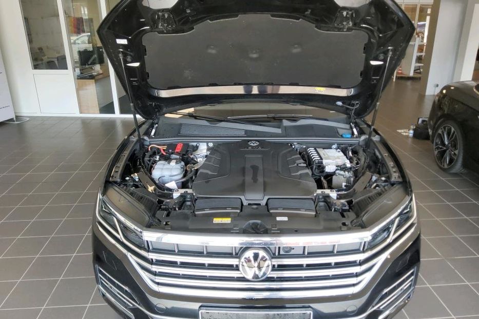 Продам Volkswagen Touareg 210КВТ  Eleganсе авто в дорозі 2021 года в Львове