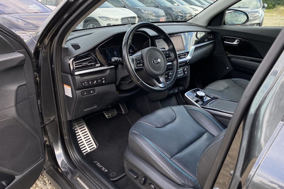 Продам Kia Niro ПідгрівсидінькермаСліпізониJBL 2022 года в Львове