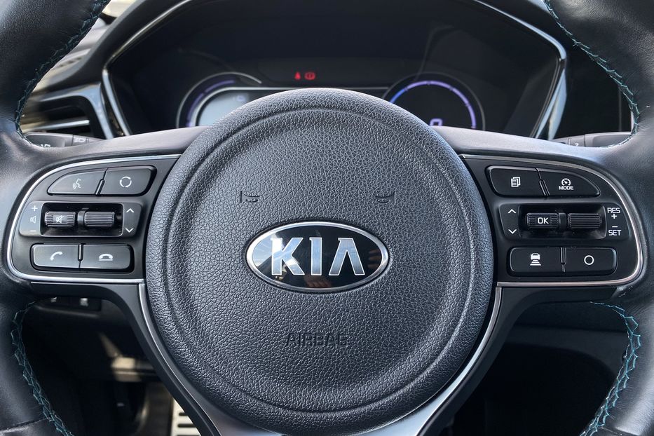 Продам Kia Niro ПідгрівсидінькермаСліпізониJBL 2022 года в Львове