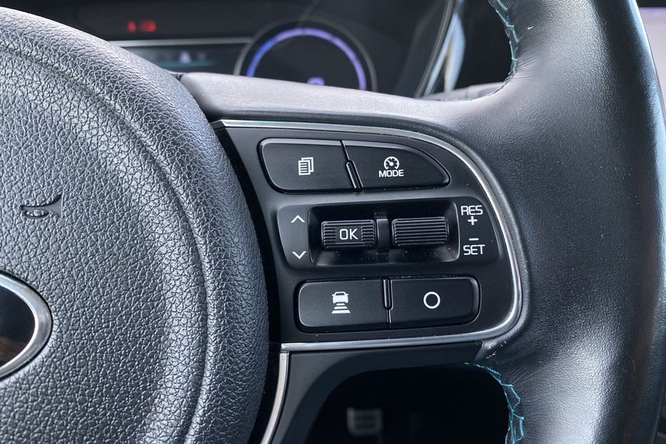 Продам Kia Niro ПідгрівсидінькермаСліпізониJBL 2022 года в Львове