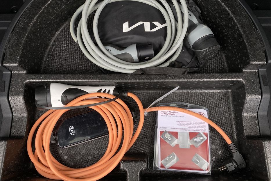 Продам Kia Niro ПідгрівсидінькермаСліпізониJBL 2022 года в Львове