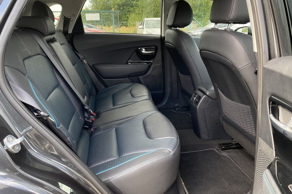 Продам Kia Niro ПідгрівсидінькермаСліпізониJBL 2022 года в Львове