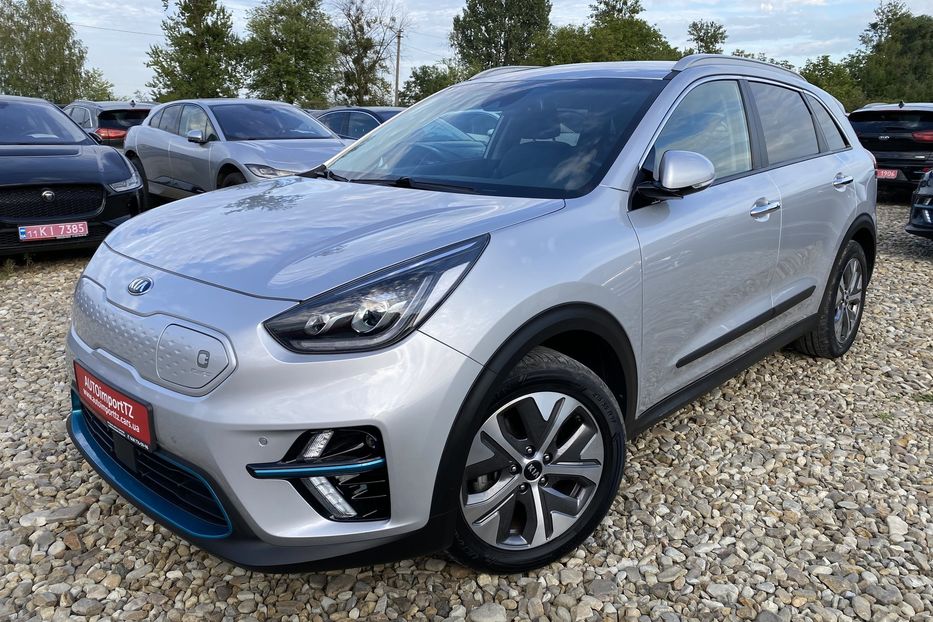 Продам Kia Niro 64 кВт Макс. комплектація 2020 года в Львове