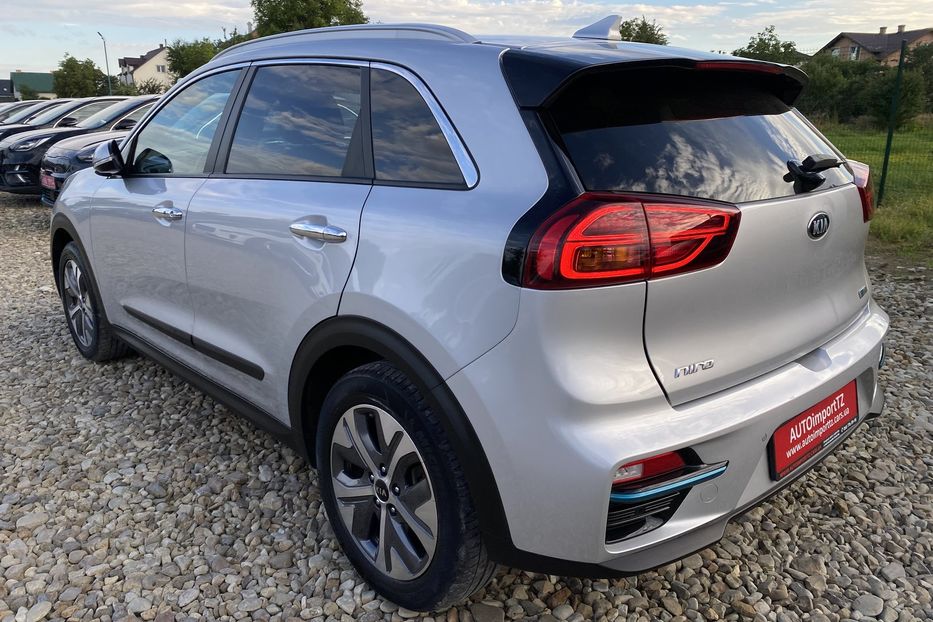 Продам Kia Niro 64 кВт Макс. комплектація 2020 года в Львове