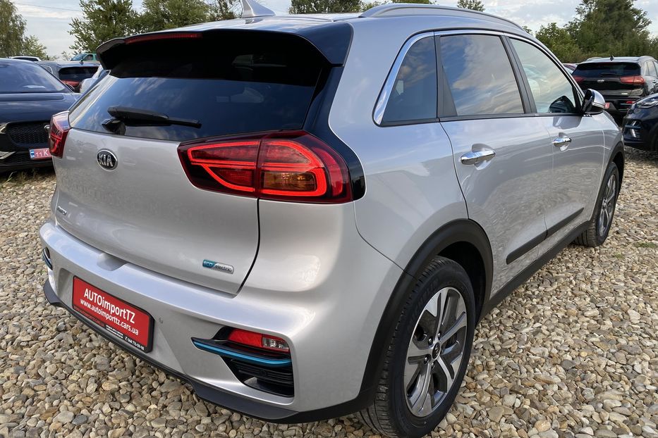Продам Kia Niro 64 кВт Макс. комплектація 2020 года в Львове