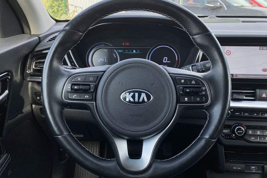 Продам Kia Niro 64 кВт Макс. комплектація 2020 года в Львове