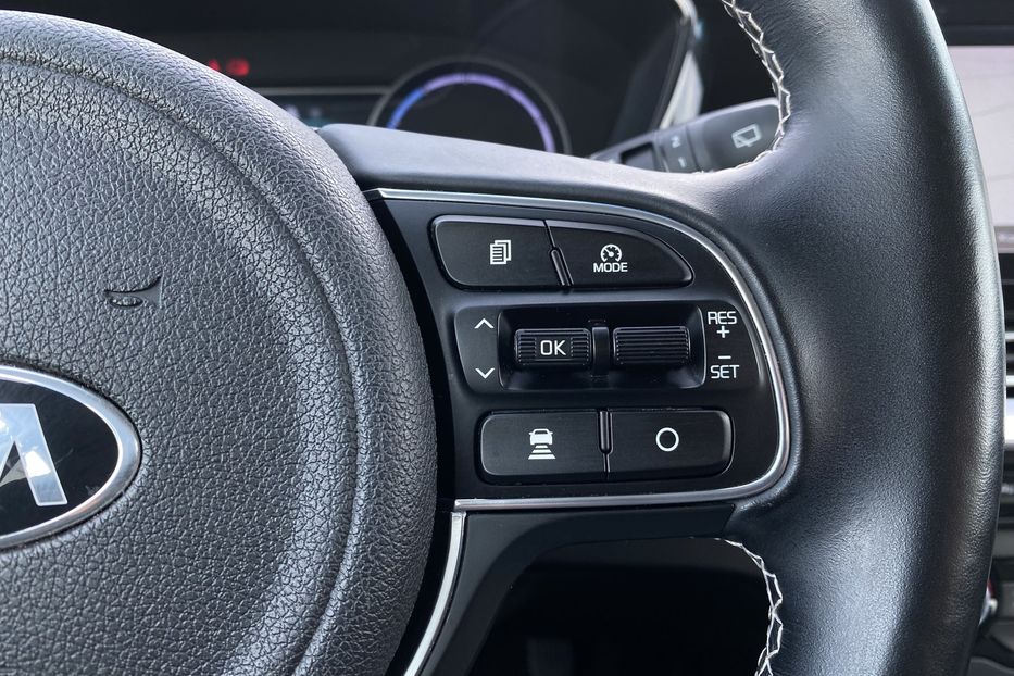 Продам Kia Niro 64 кВт Макс. комплектація 2020 года в Львове