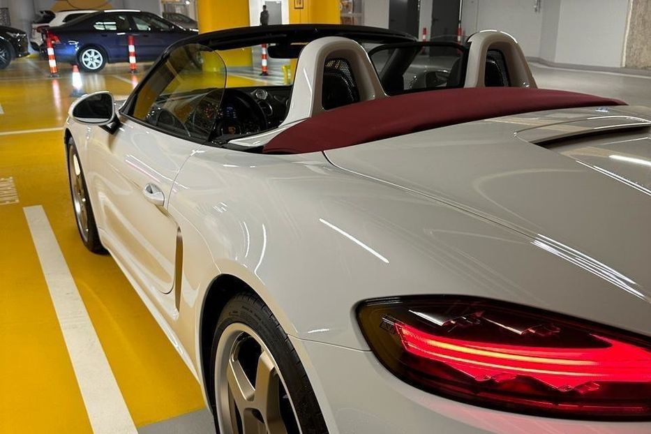 Продам Porsche Boxster 2021 года в Киеве