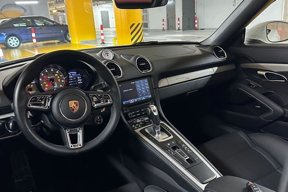 Продам Porsche Boxster 2021 года в Киеве
