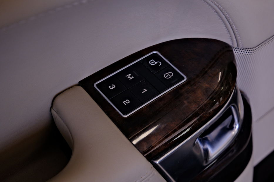 Продам Land Rover Range Rover Vogue SE 2014 года в Одессе