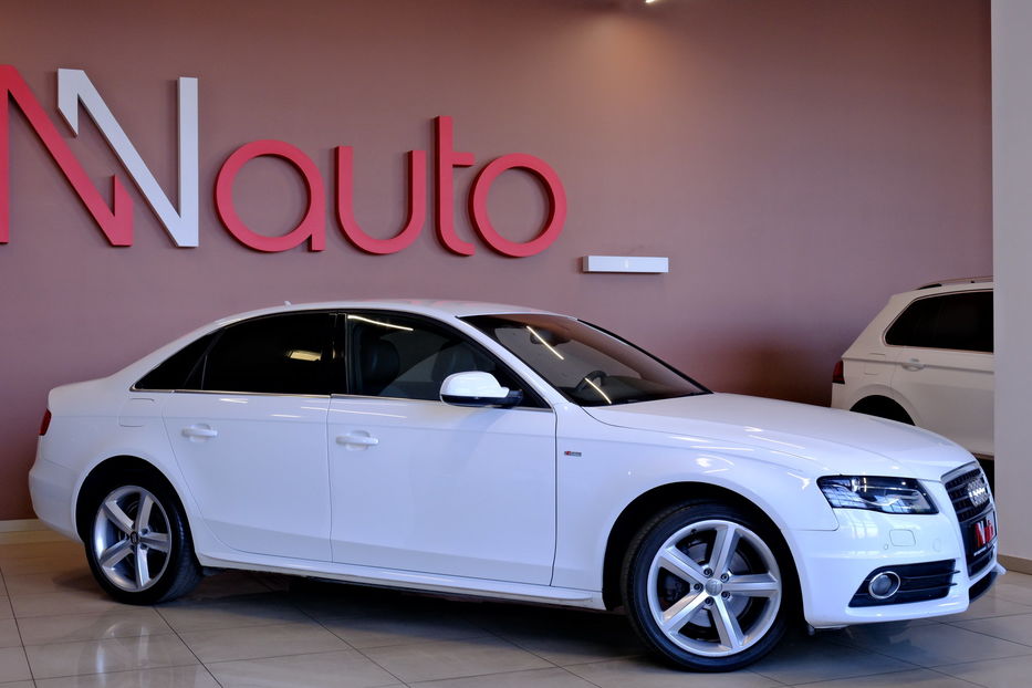 Продам Audi A4 2012 года в Одессе