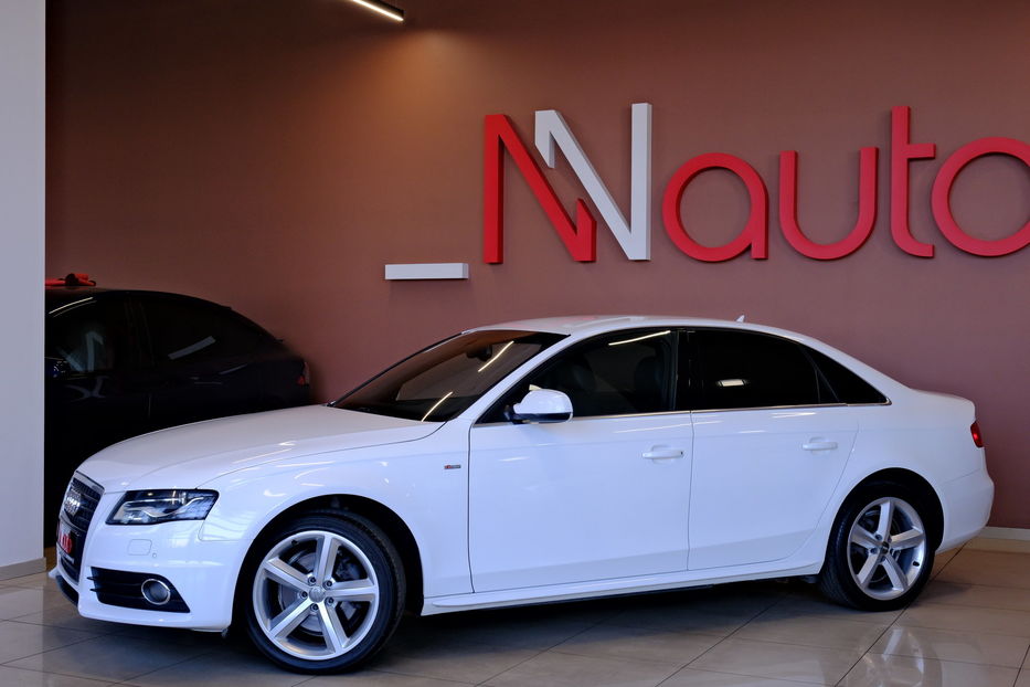 Продам Audi A4 2012 года в Одессе