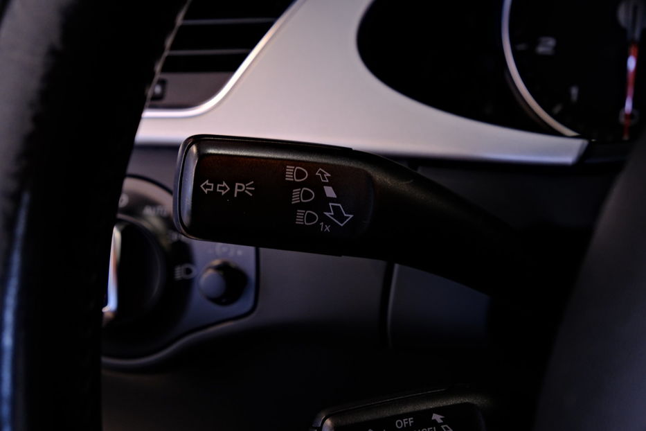 Продам Audi A4 2012 года в Одессе