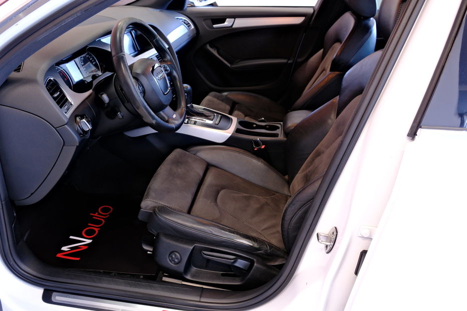 Продам Audi A4 2012 года в Одессе