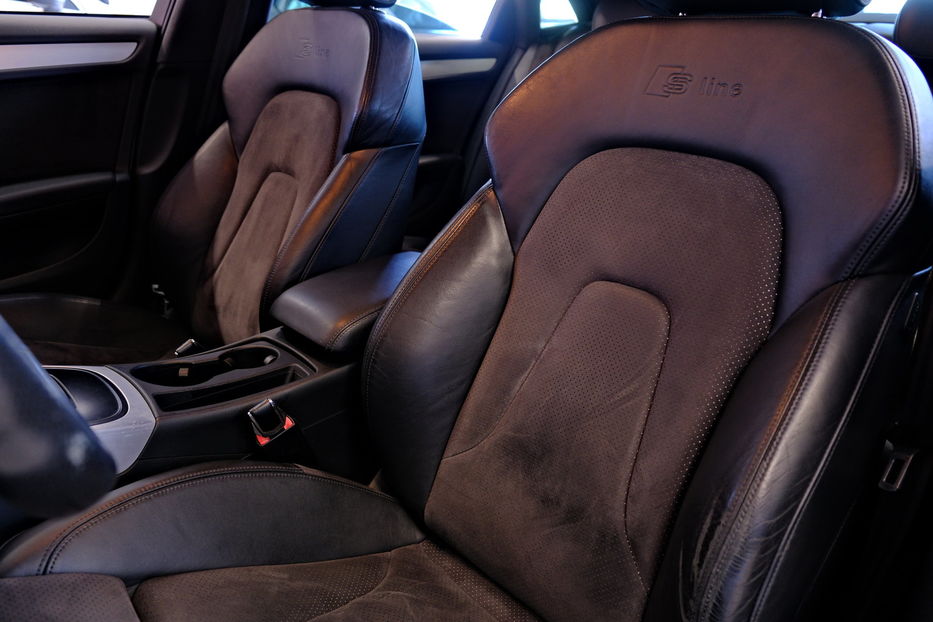 Продам Audi A4 2012 года в Одессе