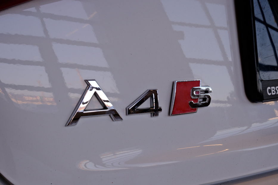 Продам Audi A4 2012 года в Одессе