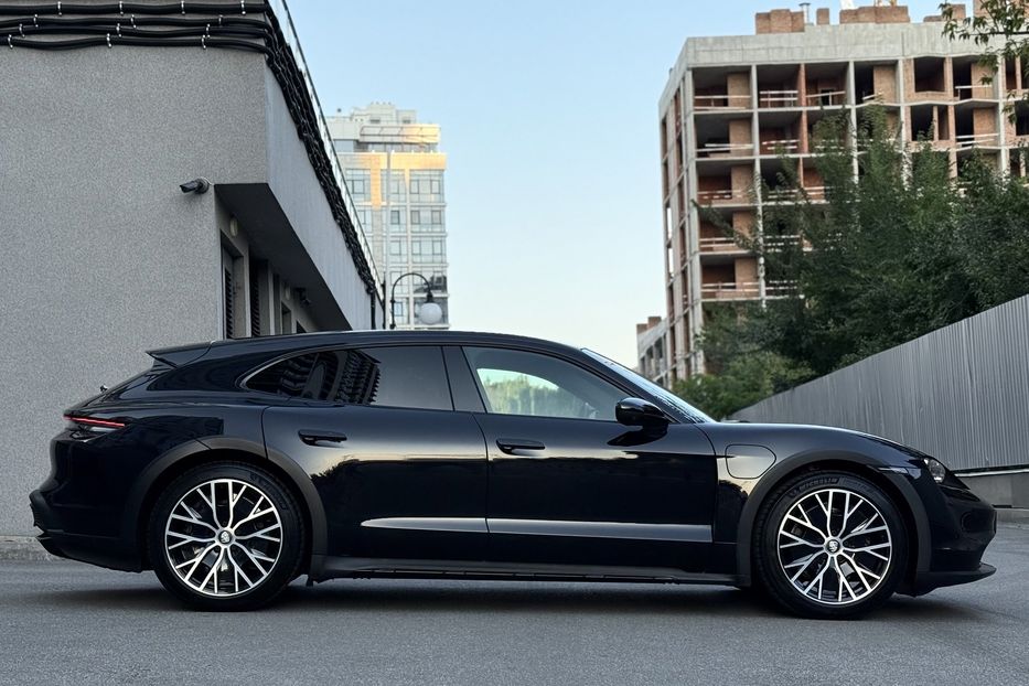 Продам Porsche Taycan CROSS TURISMO 4 2023 года в Киеве