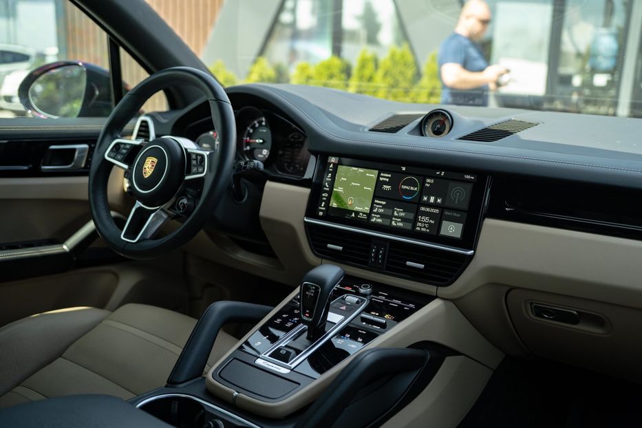Продам Porsche Cayenne 2019 года в Черновцах