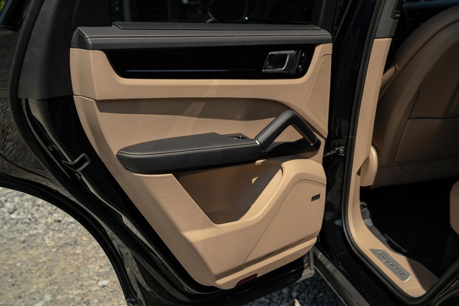 Продам Porsche Cayenne 2019 года в Черновцах
