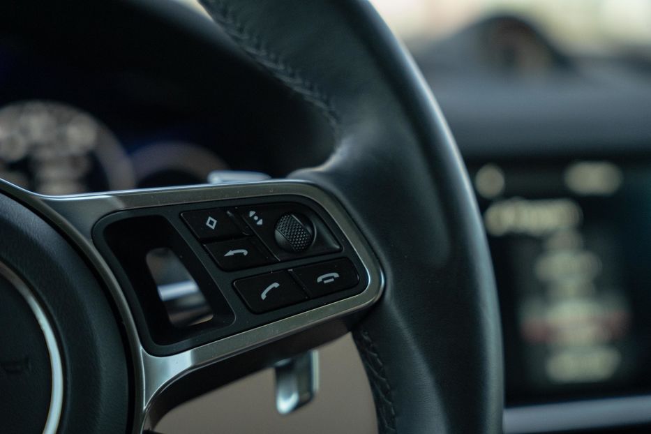 Продам Porsche Cayenne 2019 года в Черновцах