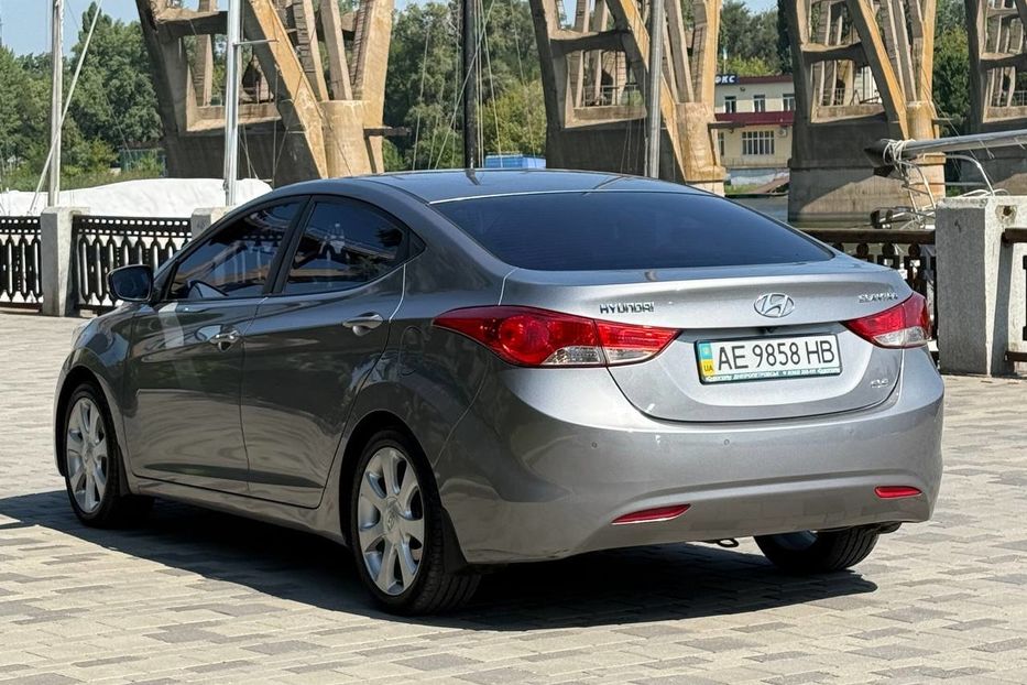 Продам Hyundai Elantra 2012 года в Днепре