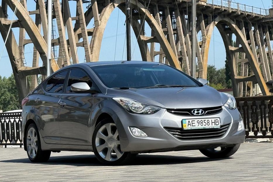 Продам Hyundai Elantra 2012 года в Днепре