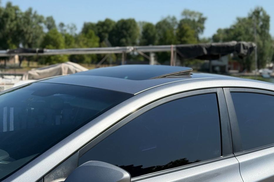 Продам Hyundai Elantra 2012 года в Днепре