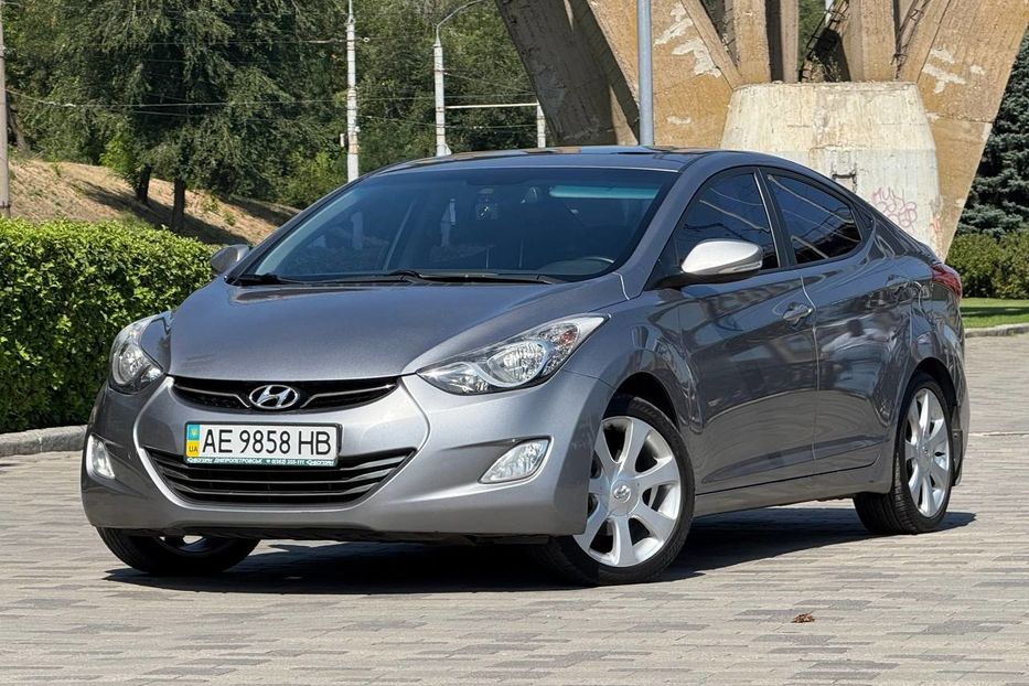 Продам Hyundai Elantra 2012 года в Днепре