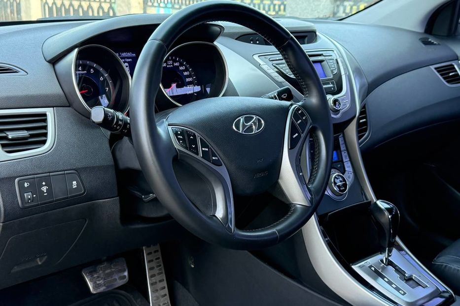 Продам Hyundai Elantra 2012 года в Днепре