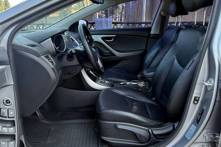 Продам Hyundai Elantra 2012 года в Днепре