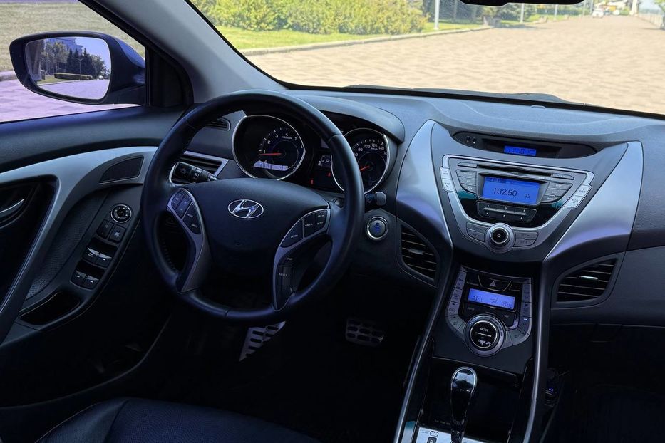 Продам Hyundai Elantra 2012 года в Днепре
