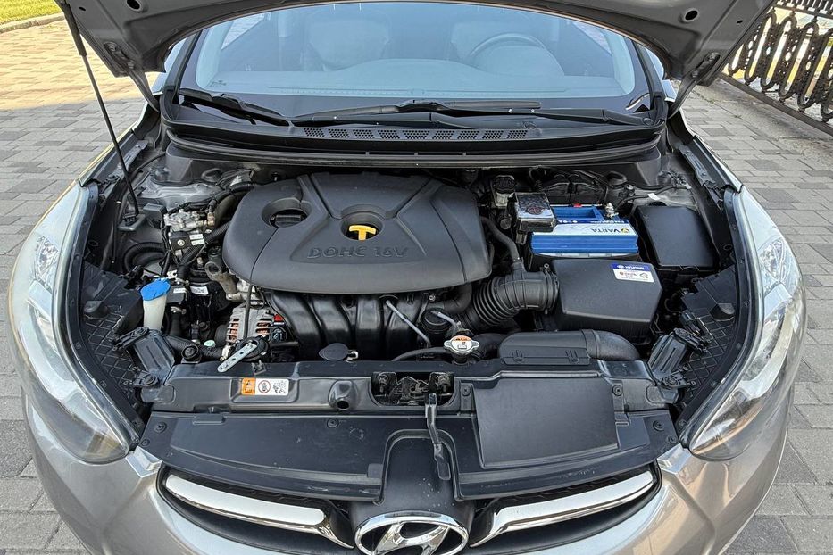 Продам Hyundai Elantra 2012 года в Днепре