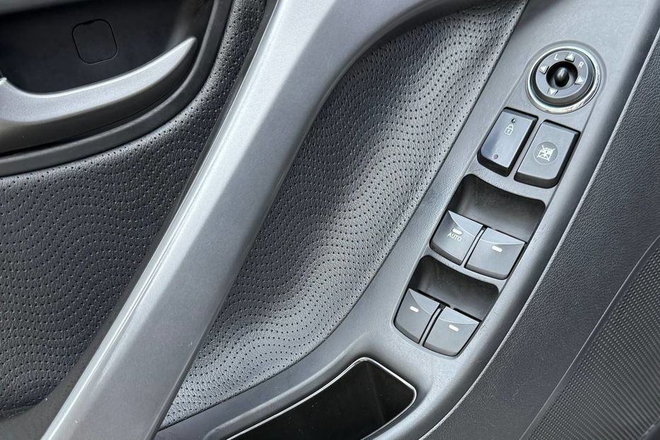 Продам Hyundai Elantra 2012 года в Днепре