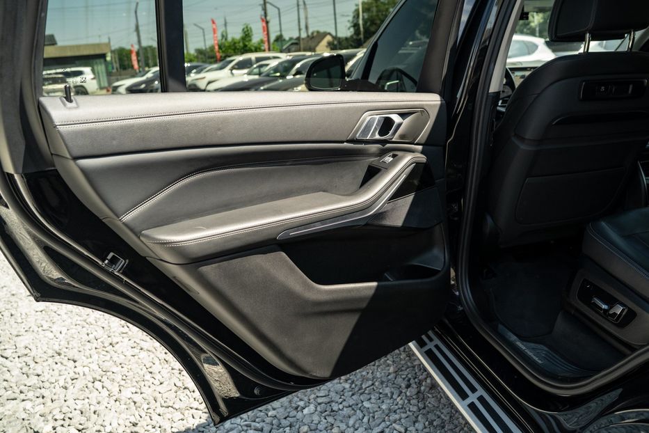 Продам BMW X7 40I xDrive 2019 года в Черновцах