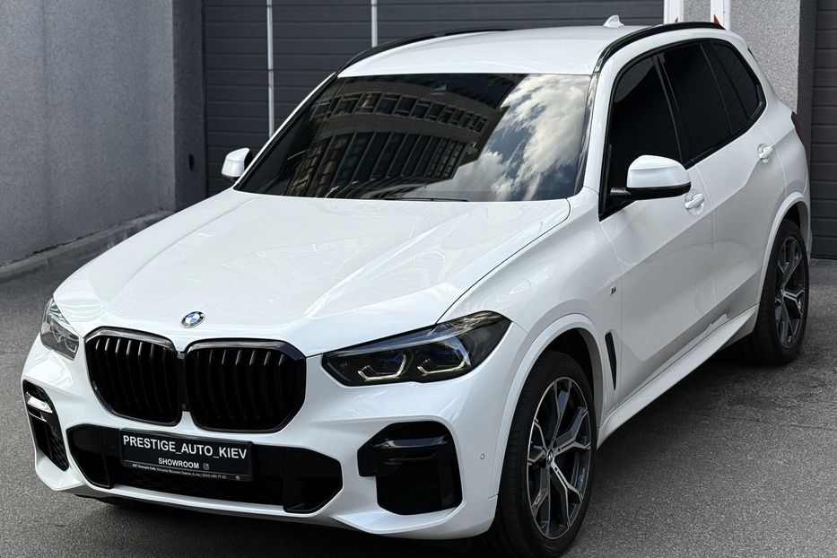 Продам BMW X5 40i Steptronic xDrive 2021 года в Киеве