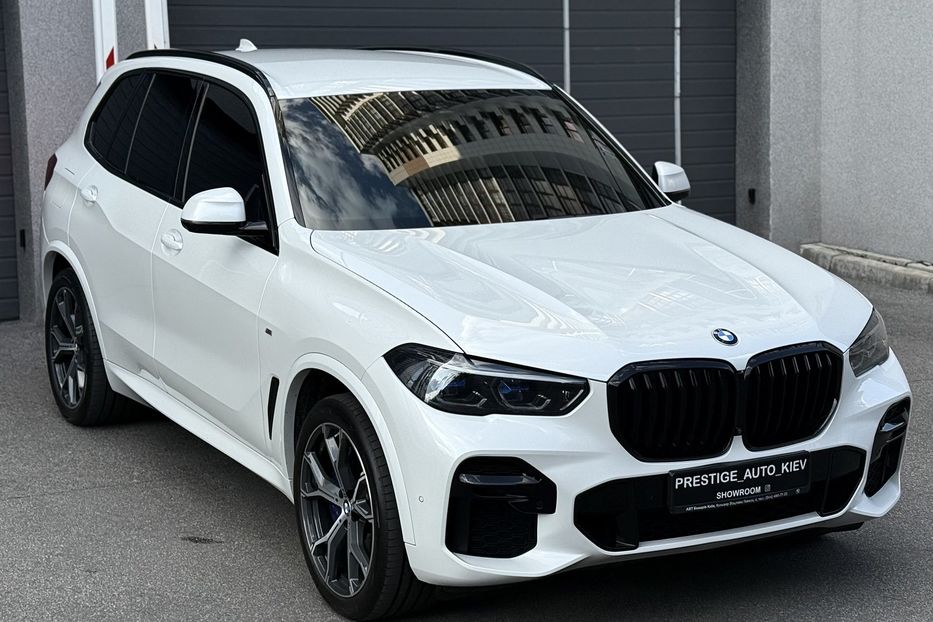 Продам BMW X5 40i Steptronic xDrive 2021 года в Киеве