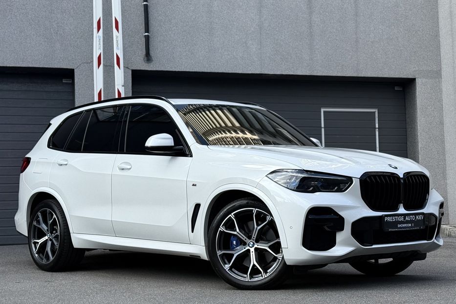 Продам BMW X5 40i Steptronic xDrive 2021 года в Киеве