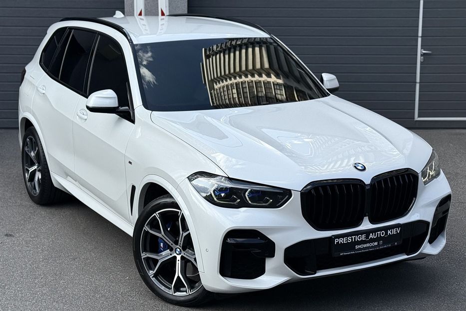 Продам BMW X5 40i Steptronic xDrive 2021 года в Киеве