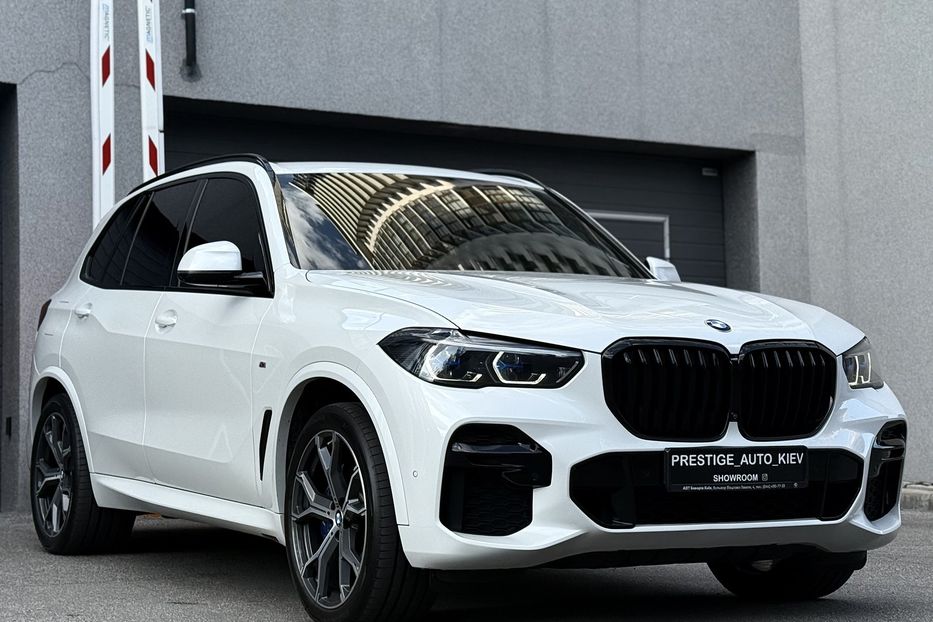 Продам BMW X5 40i Steptronic xDrive 2021 года в Киеве