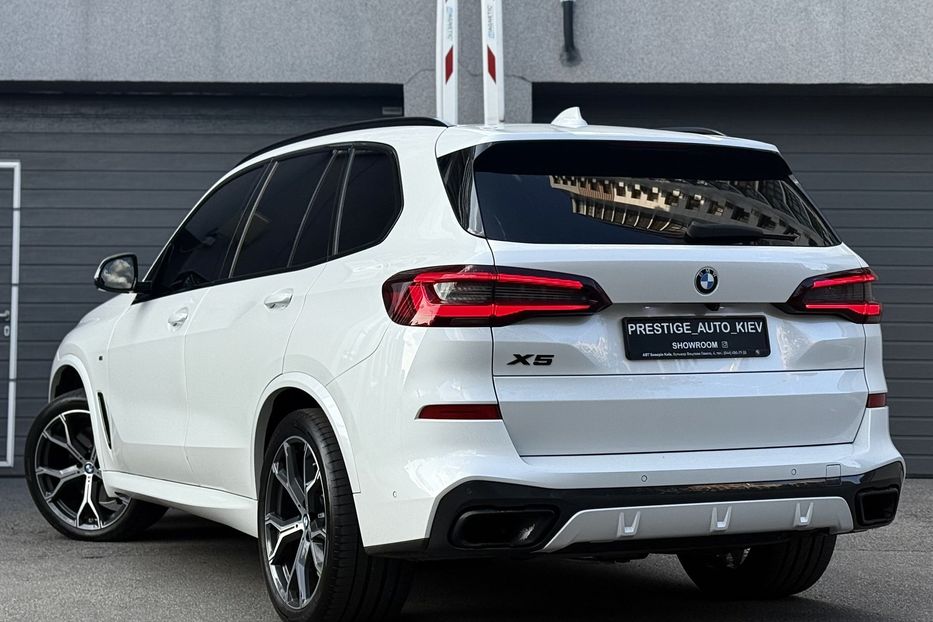 Продам BMW X5 40i Steptronic xDrive 2021 года в Киеве