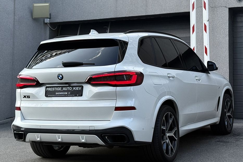 Продам BMW X5 40i Steptronic xDrive 2021 года в Киеве