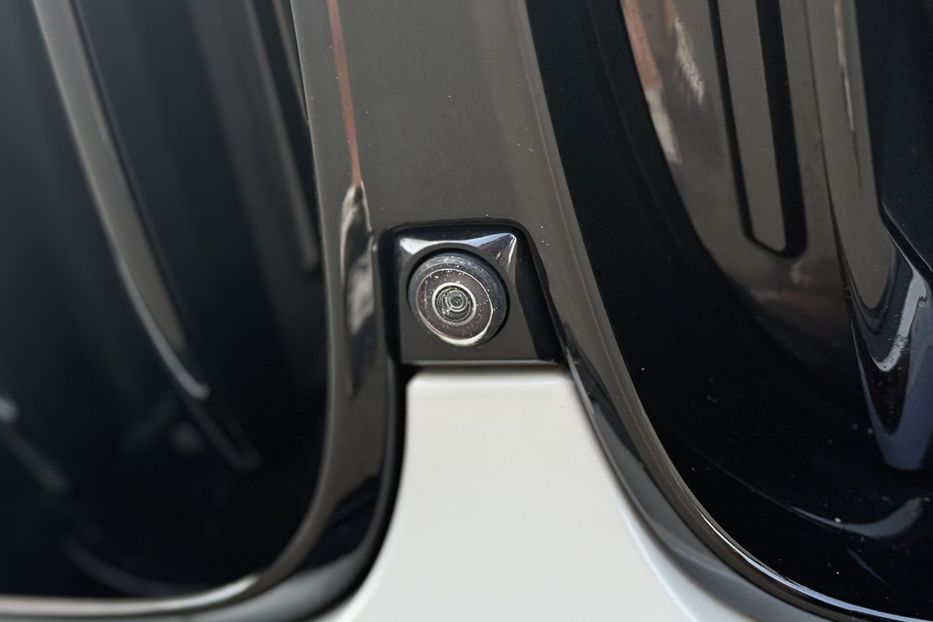 Продам BMW X5 40i Steptronic xDrive 2021 года в Киеве