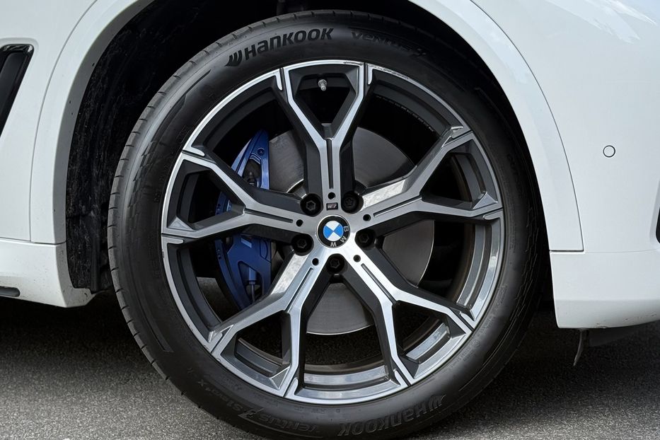 Продам BMW X5 40i Steptronic xDrive 2021 года в Киеве